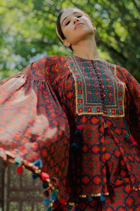 Pooja-Keyur_Brown Cotton Silk Embroidered Aari Round Floral Print Short Kaftan And Pant Set _at_Aza_Fashions