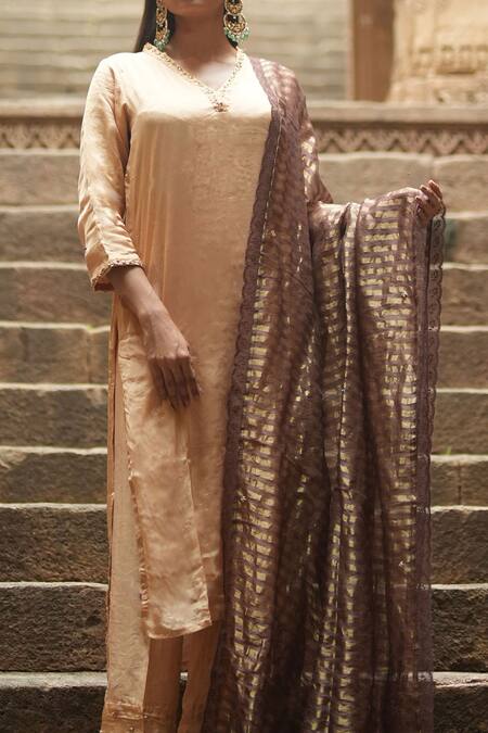 Sagaa By Vanita_Brown Kurta  Silk Embroidered Beads V Neck Set _Online_at_Aza_Fashions