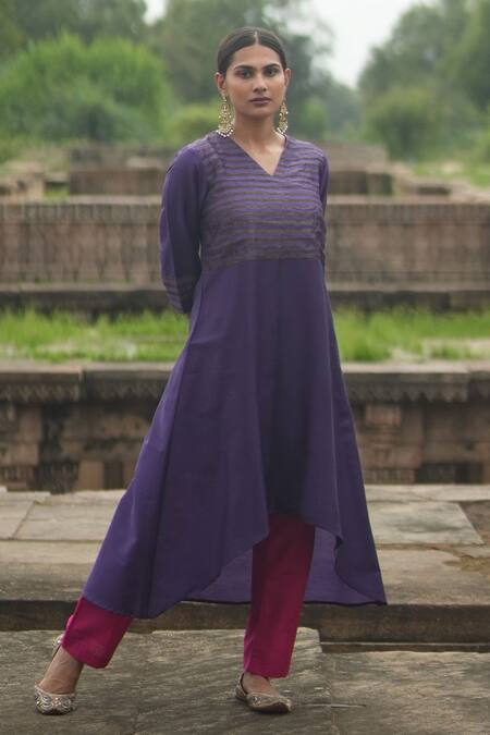 Sagaa By Vanita_Purple Silk V Neck Color Blocked Kurta Set _Online_at_Aza_Fashions