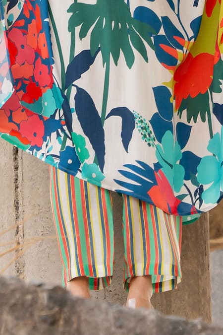 Pooja-Keyur Blue , Cotton Embroidery Paradise Floral Print Kaftan With Pant Online at Aza Fashions Pooja-Keyur_Blue , Cotton Embroidery Paradise Floral Print Kaftan With Pant_Online_at_Aza_Fashions