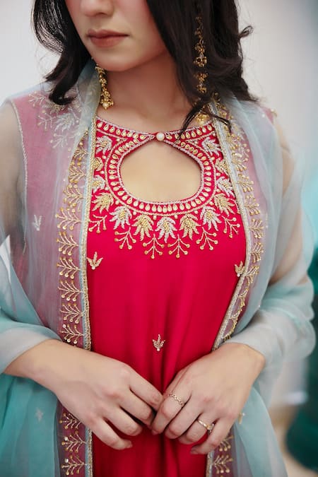 Buy Gul By Aishwarya Magenta Satin Silk Hand Embroidered Cutdana Pakistani Kurta Pant Set Online at Aza Fashions Buy_Gul By Aishwarya_Magenta Satin Silk Hand Embroidered Cutdana Pakistani Kurta Pant Set _Online_at_Aza_Fashions