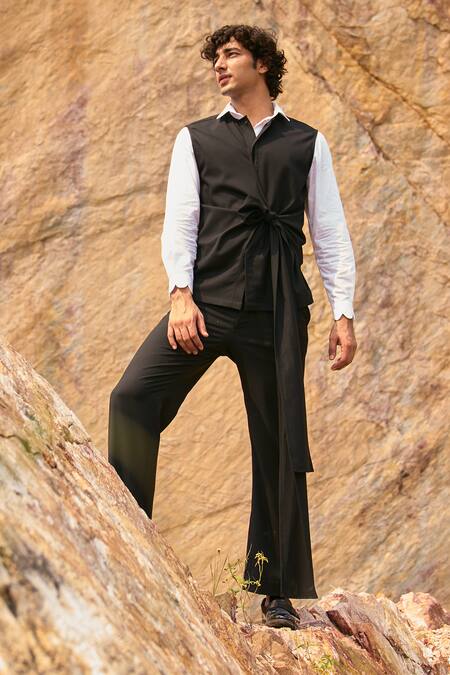 Dash And Dot_Black 2% Lycra, 35% Viscose, 63% Polyester Sleeveless Tie-up Jacket Set_Online_at_Aza_Fashions