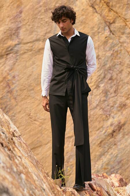 Buy_Dash And Dot_Black 2% Lycra, 35% Viscose, 63% Polyester Sleeveless Tie-up Jacket Set_Online_at_Aza_Fashions