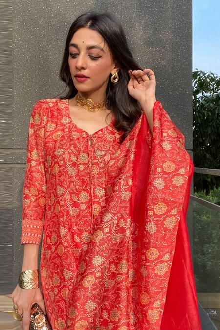 Shrutkirti_Orange Chanderi Printed Floral Tie Short Kurta Set_Online_at_Aza_Fashions