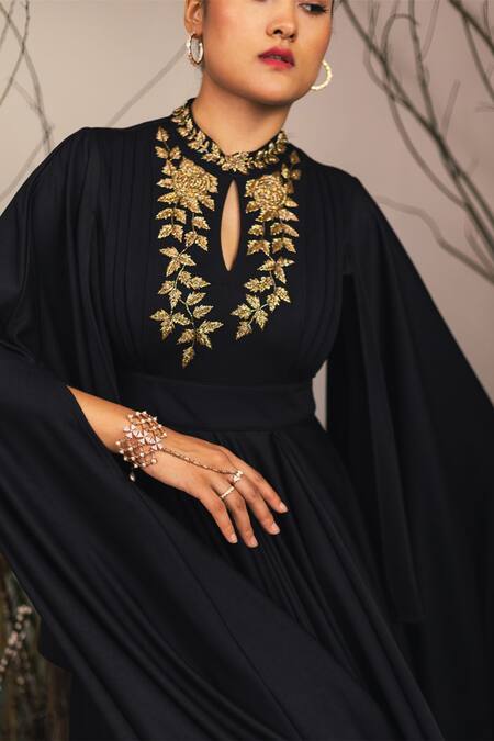 House Of Fett Black Luxury Knitted Twill Floral Keyhole Gown Online at Aza Fashions House Of Fett_Black Luxury Knitted Twill Floral Keyhole Gown _Online_at_Aza_Fashions