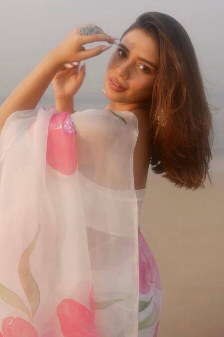 Buy_Meghstudio_Off White Organza, Modal, Silk Sequins Embroidered And Hand Painted Saree _Online_at_Aza_Fashions