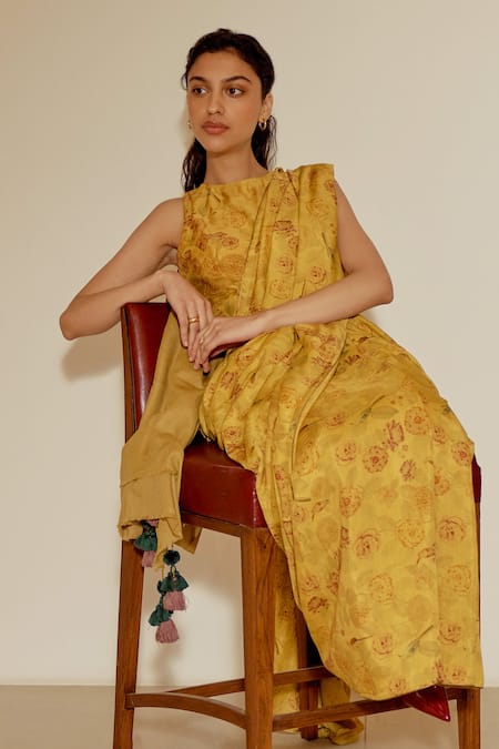 Dot_Yellow Cotton, Silk Floral Print Mustard Saree With Blouse _Online_at_Aza_Fashions