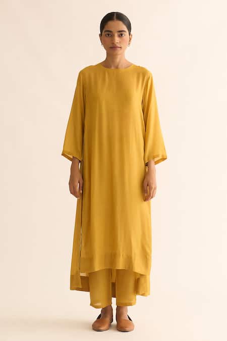 Dot_Yellow Cotton, Silk, Organza Embroidery, Tassels Avani Back Gathered Kurta Set _Online_at_Aza_Fashions