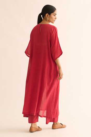 Dot_Red Cotton Round Neck Stripe Pattern Kurta And Pant Set _at_Aza_Fashions