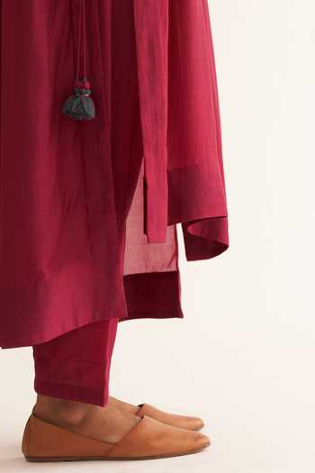 Shop_Dot_Pink Cotton, Silk Embroidery Round Neck Soma Back Gathered Kurta And Pant Set _Online_at_Aza_Fashions
