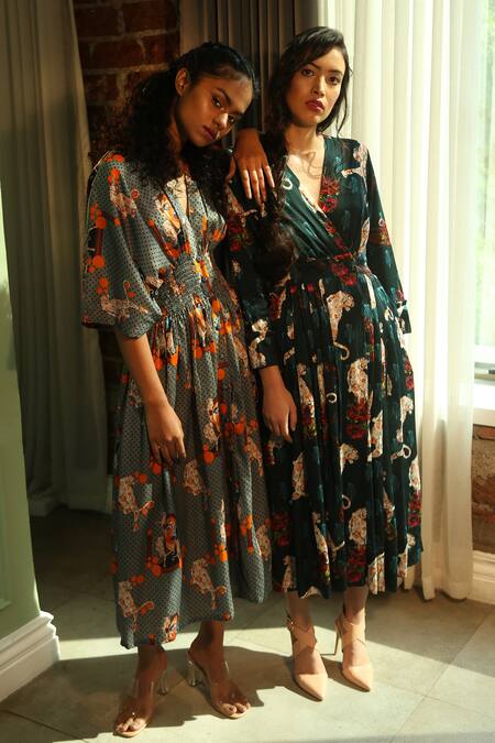 Ekastories Green Cotton V-neck Panther Print Overlay Dress Online at Aza Fashions Ekastories_Green Cotton V-neck Panther Print Overlay Dress_Online_at_Aza_Fashions