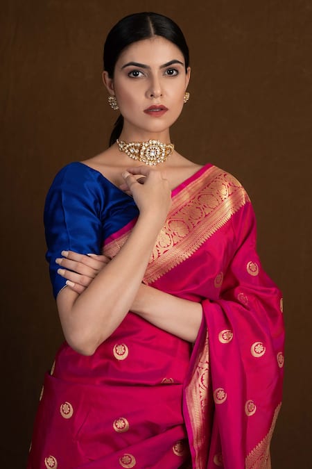 Devissha Pink Pure Katan Silk Floral Handloom Pattern Banarasi Saree Online at Aza Fashions Devissha_Pink Pure Katan Silk Floral Handloom Pattern Banarasi Saree _Online_at_Aza_Fashions