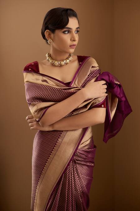 Devissha Purple Pure Katan Silk Paisley Handloom Pattern Banarasi Saree Online at Aza Fashions Devissha_Purple Pure Katan Silk Paisley Handloom Pattern Banarasi Saree_Online_at_Aza_Fashions