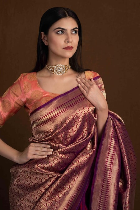 Devissha Magenta Pure Katan Silk Paisley Banarasi Handloom Saree Online at Aza Fashions Devissha_Magenta Pure Katan Silk Paisley Banarasi Handloom Saree _Online_at_Aza_Fashions
