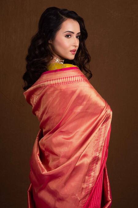 Buy_Devissha_Red Pure Katan Silk Paisley Handloom Banarasi Saree_Online_at_Aza_Fashions