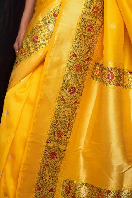 Buy_Devissha_Yellow Pure Katan Silk Floral Meenakari Handloom Banarasi Saree_Online_at_Aza_Fashions