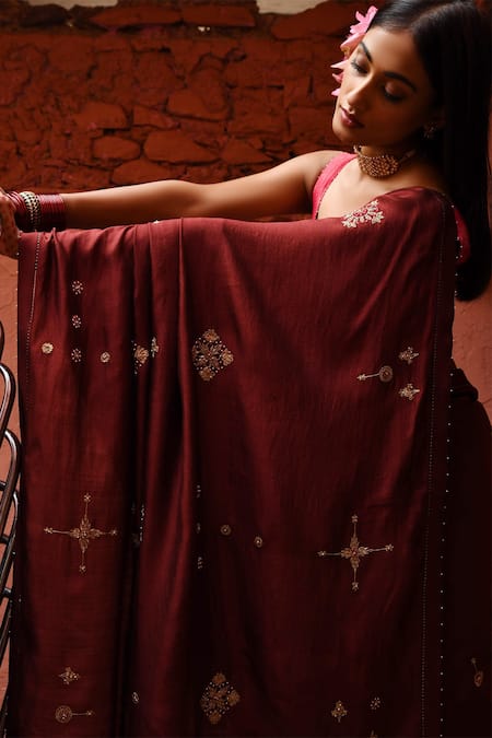 Shop_Deep Thee_Maroon Silk Embroidery Square Neck Resham Saree With Blouse _Online_at_Aza_Fashions
