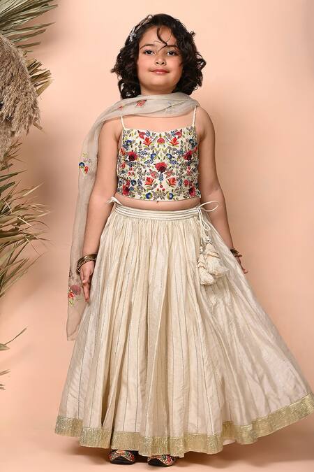 Buy_Priyanka Jain_Ivory Chanderi, Organza Sequins French Knot Embroidered Blouse Lehenga Set _Online_at_Aza_Fashions