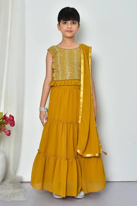 Shop_Banana Bee_Yellow Georgette Embroidered Threadwork Blouse Tiered Lehenga Set _Online_at_Aza_Fashions