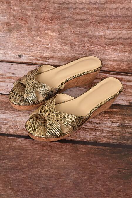 Samyukta Singhania_Gold Scales Pattern Wedges_Online_at_Aza_Fashions
