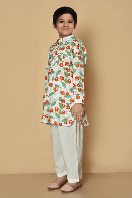 Pankhuri By Priyanka_White Cotton Embroidery Pathani Hand Block Print Kurta Set _at_Aza_Fashions