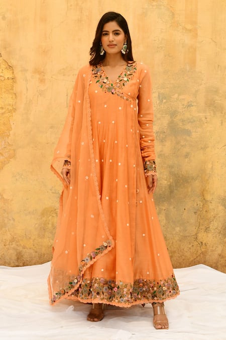Shop Label Niti Bothra Peach Silk Embroidery V-neck Floral Bloom Angarkha Anarkali Set Online at Aza Fashions Shop_Label Niti Bothra_Peach Silk Embroidery V-neck Floral Bloom Angarkha Anarkali Set _Online_at_Aza_Fashions