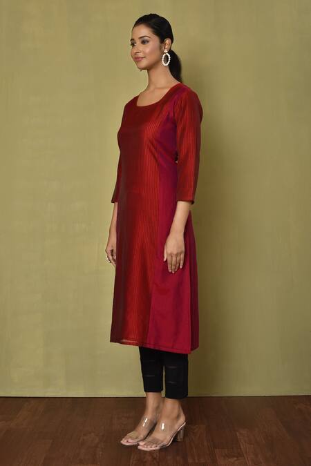 Naintara Bajaj_Maroon Chanderi Silk Dhoop Chaon Kurta_at_Aza_Fashions