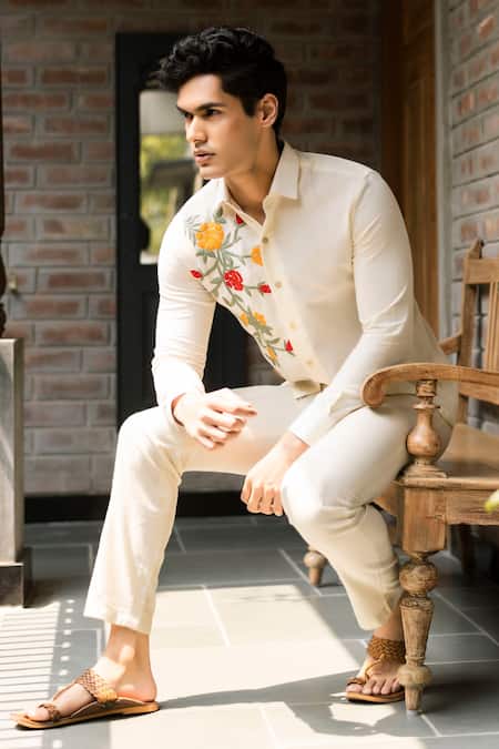 Vaani Beswal Off White Handloom Cotton Embroidery Handwoven Shirt Online at Aza Fashions Vaani Beswal_Off White Handloom Cotton Embroidery Handwoven Shirt _Online_at_Aza_Fashions