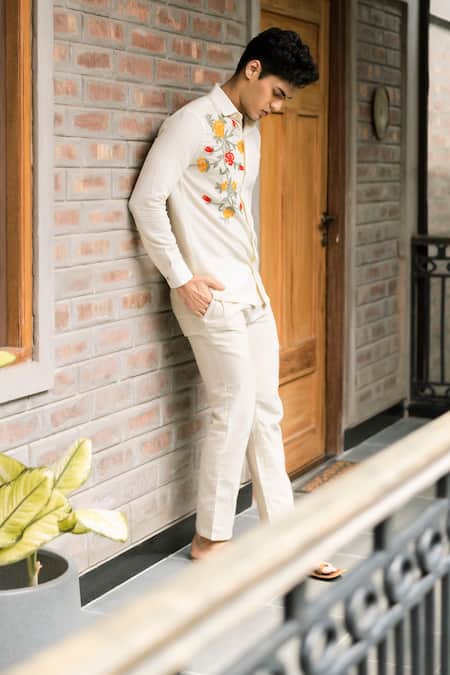 Buy Vaani Beswal Off White Handloom Cotton Embroidery Handwoven Shirt Online at Aza Fashions Buy_Vaani Beswal_Off White Handloom Cotton Embroidery Handwoven Shirt _Online_at_Aza_Fashions