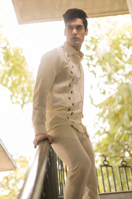 Shop Vaani Beswal Off White Handloom Cotton Embroidery Umair Handwoven Shirt Online at Aza Fashions Shop_Vaani Beswal_Off White Handloom Cotton Embroidery Umair Handwoven Shirt _Online_at_Aza_Fashions