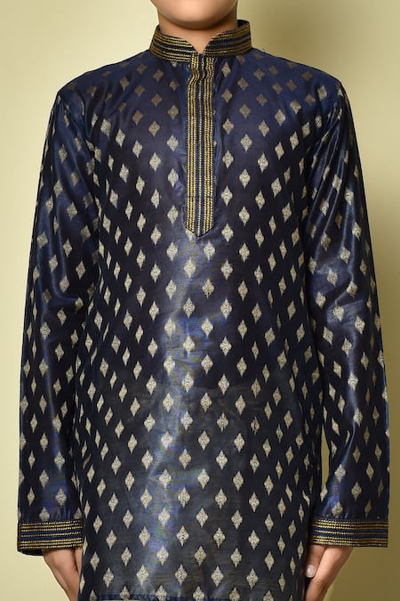 Buy_Petite Pomme_Blue Silk Embroidery Floral Kurta Set _Online_at_Aza_Fashions