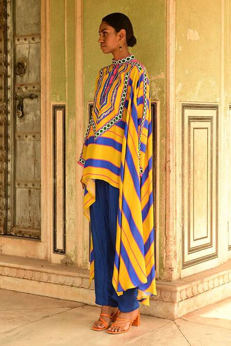 Swati Vijaivargie_Blue Silk Printed Stripes Mandarin Collar Rani Cape  _Online_at_Aza_Fashions