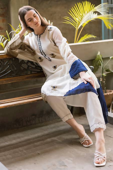 Vaani Beswal Ivory Chanderi Embroidery Round Neck Applique Kurta And Pant Set Online at Aza Fashions Vaani Beswal_Ivory Chanderi Embroidery Round Neck Applique Kurta And Pant Set _Online_at_Aza_Fashions