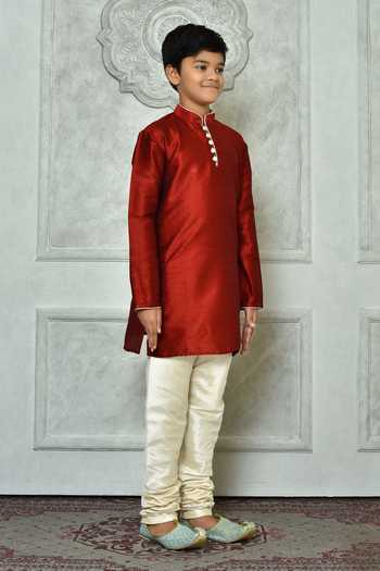 Shop_Petite Pomme_Red Silk Solid Mandarin Collar Kurta _Online_at_Aza_Fashions
