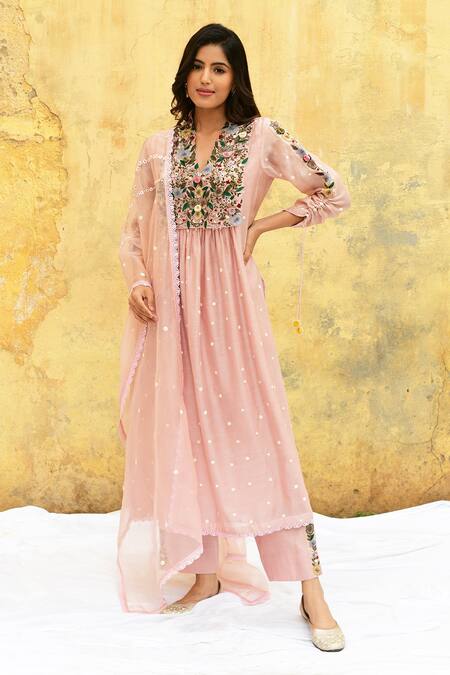 Label Niti Bothra_Pink Silk Embroidery Scoop Neck Floral Applique Kurta With Pant _Online_at_Aza_Fashions