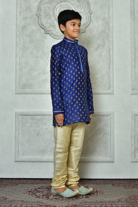 Petite Pomme_Blue Silk Embroidery Floral Motifs Kurta _at_Aza_Fashions