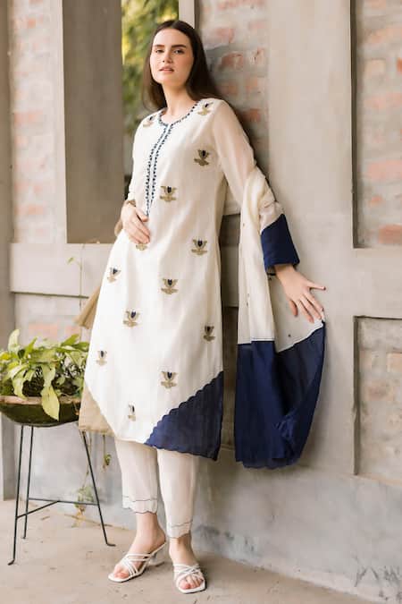 Buy Vaani Beswal Ivory Chanderi Embroidery Round Neck Applique Kurta And Pant Set Online at Aza Fashions Buy_Vaani Beswal_Ivory Chanderi Embroidery Round Neck Applique Kurta And Pant Set _Online_at_Aza_Fashions
