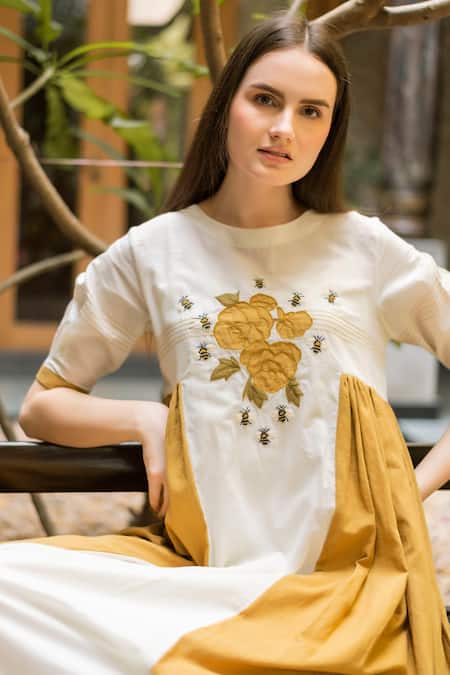 Shop Vaani Beswal Ivory Handloom Cotton Embroidery Round Neck Applique Midi Dress Online at Aza Fashions Shop_Vaani Beswal_Ivory Handloom Cotton Embroidery Round Neck Applique Midi Dress _Online_at_Aza_Fashions