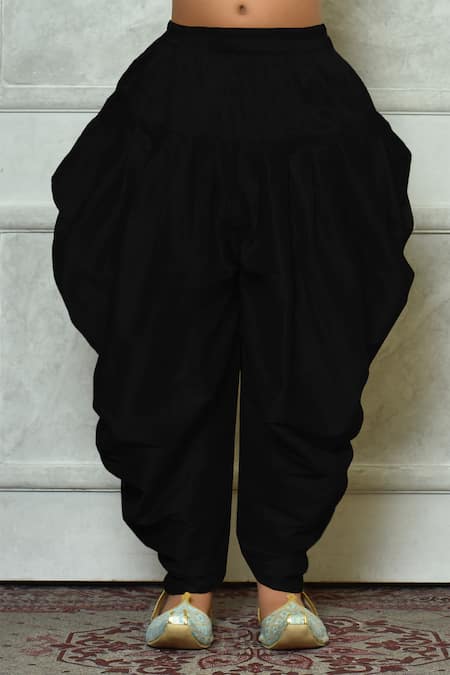 Petite Pomme_Wine Silk, Cotton Embroidery Paisley Thread Work Kurta Set _Online_at_Aza_Fashions