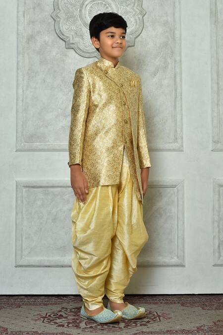 Petite Pomme_Cream Jacquard, Silk Embroidery Floral Pattern Sherwani Set _at_Aza_Fashions