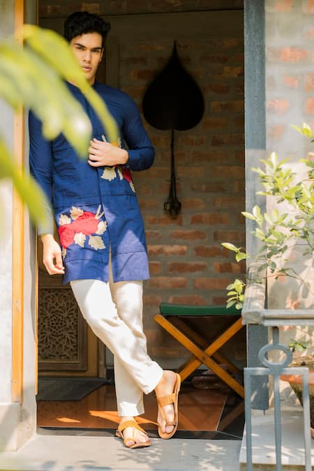 Buy Vaani Beswal Blue Handloom Cotton Applique Aahil Handwoven Kurta Online at Aza Fashions Buy_Vaani Beswal_Blue Handloom Cotton Applique Aahil Handwoven Kurta _Online_at_Aza_Fashions