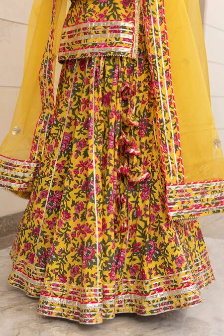 Buy_Pomcha Jaipur_Yellow Dupatta Organza, Kurta And Skirt Cotton, Lining Nitara Print Set _Online_at_Aza_Fashions