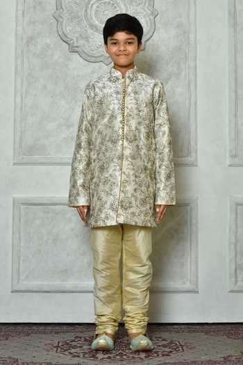 Buy_Petite Pomme_Cream Silk Embroidery Botanical Kurta Set _Online_at_Aza_Fashions