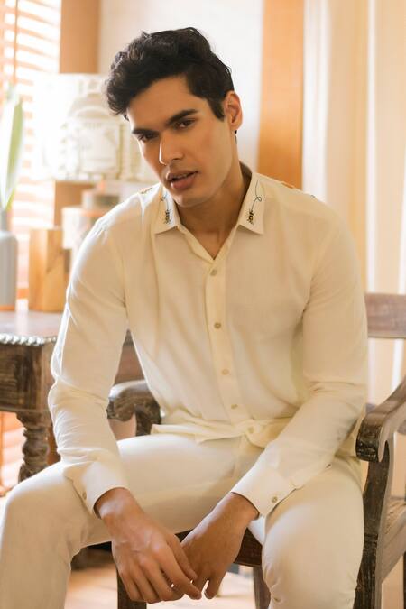Shop Vaani Beswal Off White Handloom Cotton Embroidery Zain Collar Shirt Online at Aza Fashions Shop_Vaani Beswal_Off White Handloom Cotton Embroidery Zain Collar Shirt _Online_at_Aza_Fashions