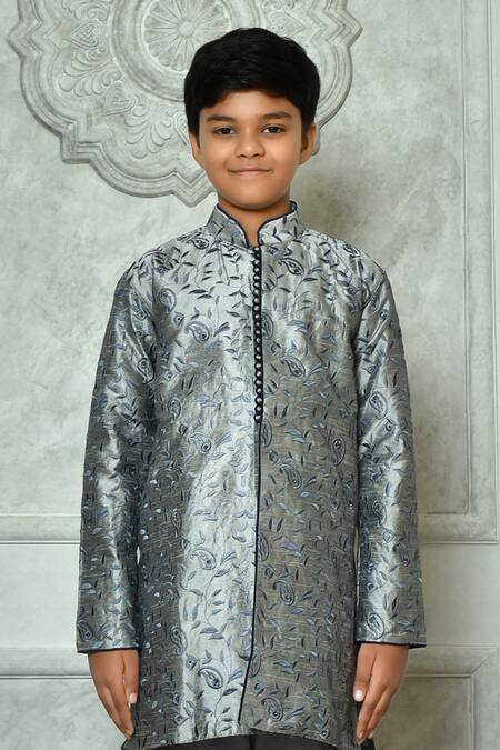 Petite Pomme_Grey Silk Embroidery Leaf And Paisley Pattern Kurta Set _at_Aza_Fashions