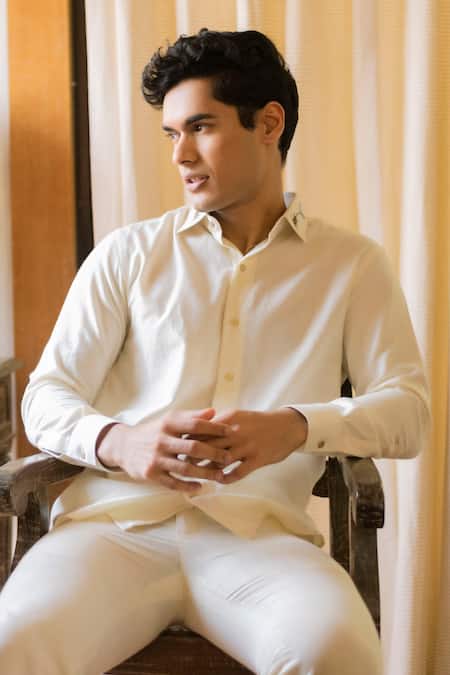 Vaani Beswal Off White Handloom Cotton Embroidery Zain Collar Shirt at Aza Fashions Vaani Beswal_Off White Handloom Cotton Embroidery Zain Collar Shirt _at_Aza_Fashions