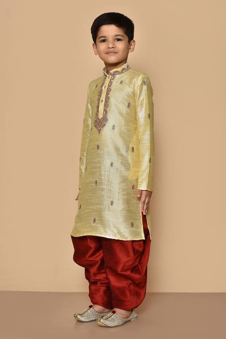 Petite Pomme_Beige Silk Embroidery Floral Pattern Kurta And Maroon Patiala Pant Set _at_Aza_Fashions