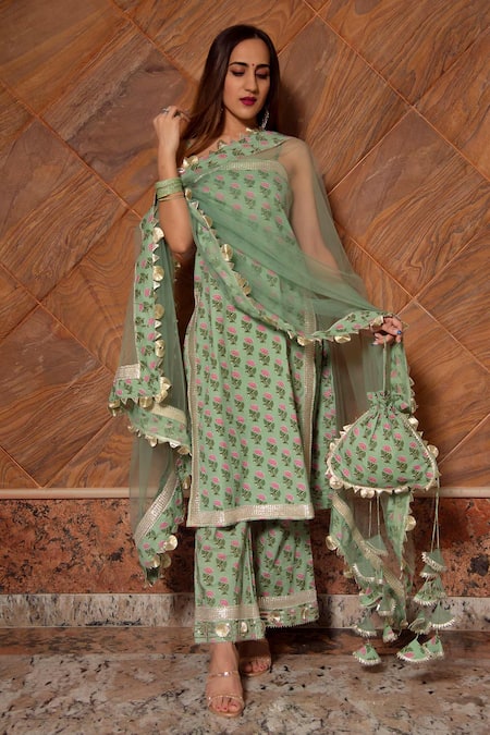 10 Stunning Back Neck Designs for Your Next Suit – Pomcha Jaipur