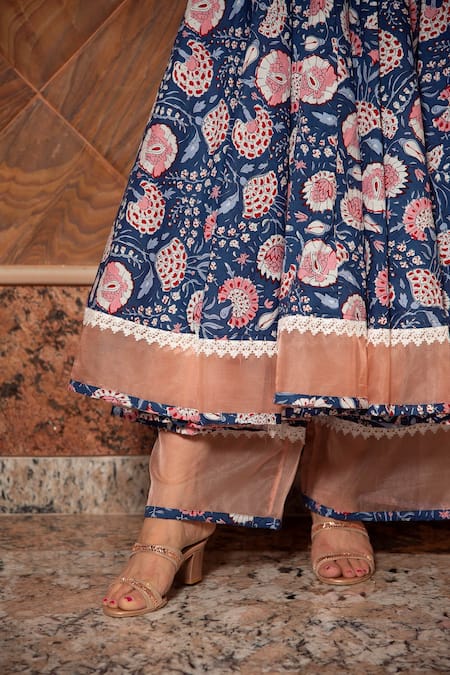 Pomcha Jaipur_Blue Floral, Lace Round Neck Ambar Cotton Print Anarkali Set _Online_at_Aza_Fashions