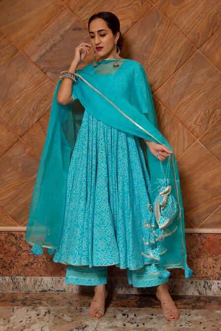 Pomcha Jaipur_Blue Bandhani Round Neck Bandhej Cotton Anarkali Set _Online_at_Aza_Fashions